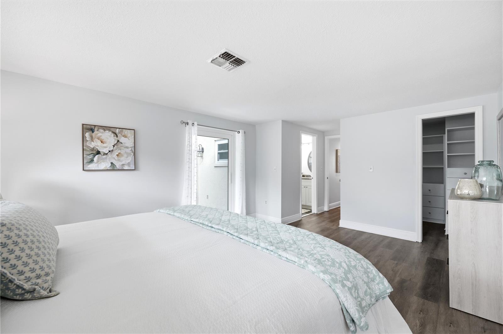 SPANISH OAKS - Residential