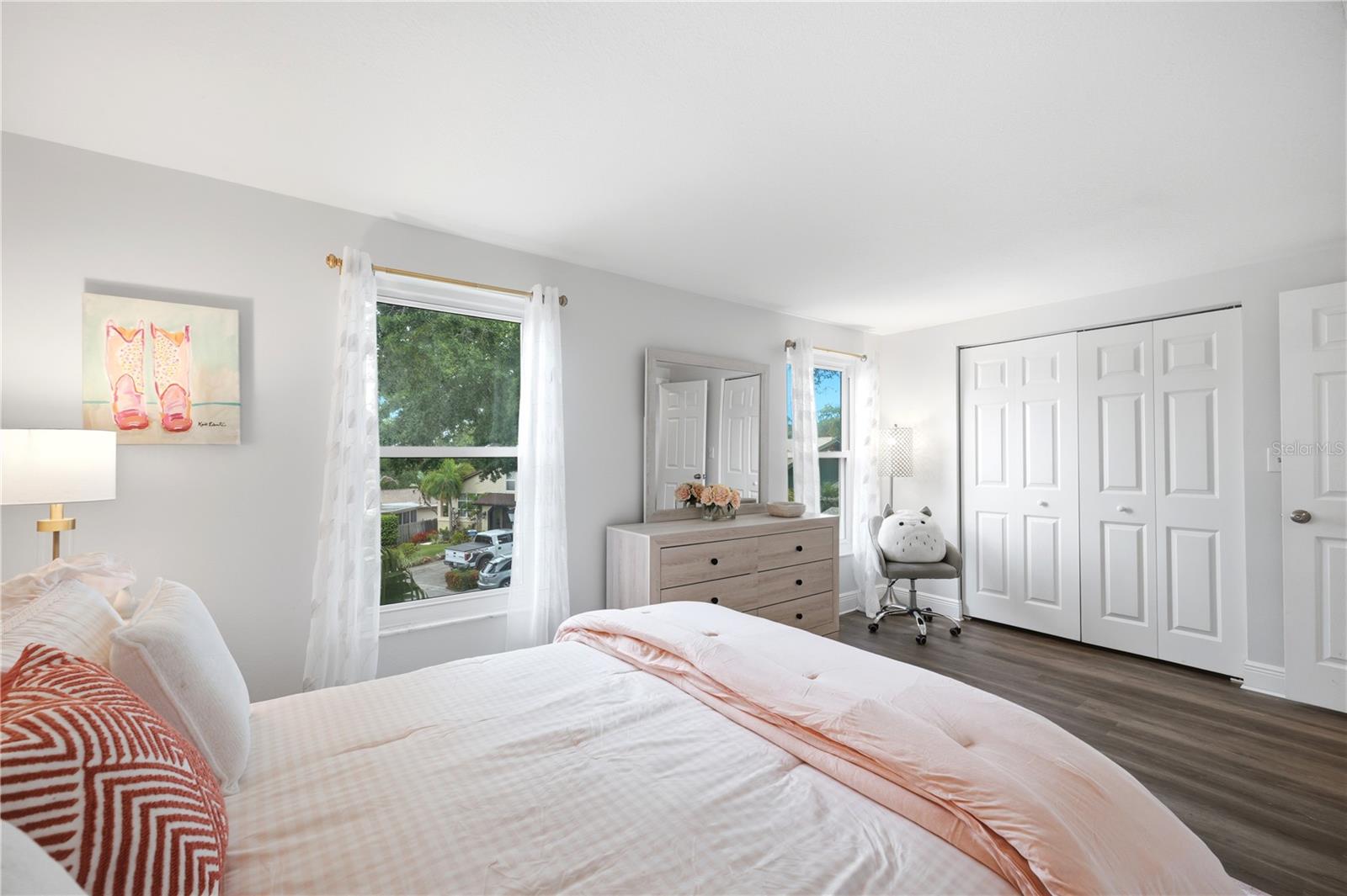 SPANISH OAKS - Residential