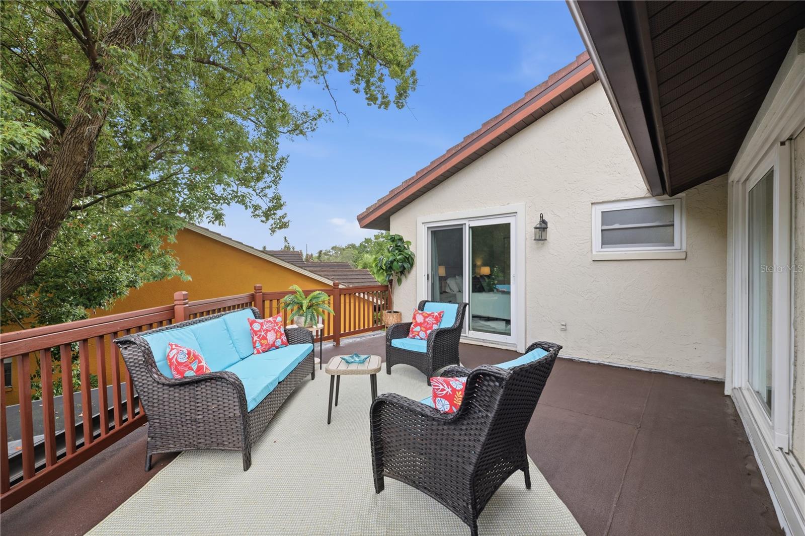 SPANISH OAKS - Residential