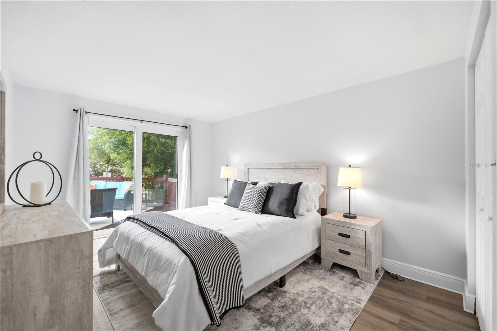 SPANISH OAKS - Residential