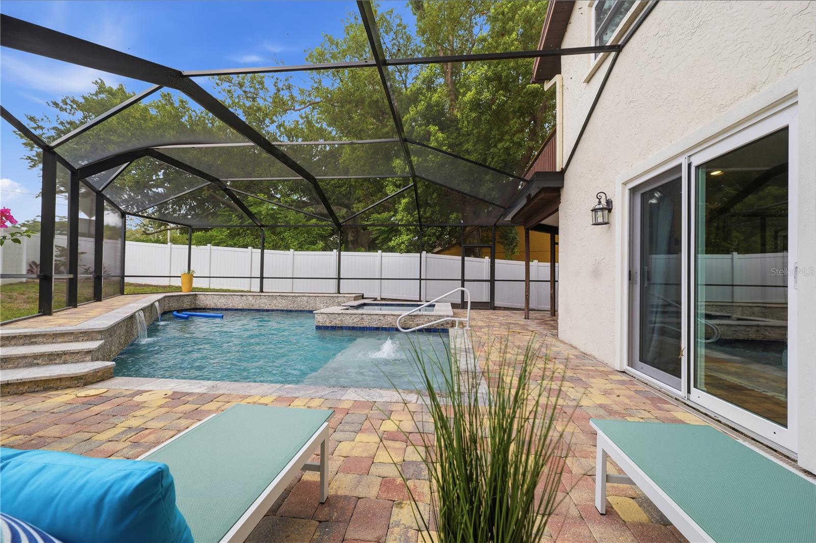 SPANISH OAKS - Residential