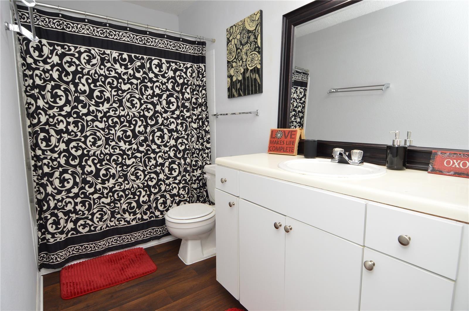 THE GRAND RESERVE CONDO - Residential Lease