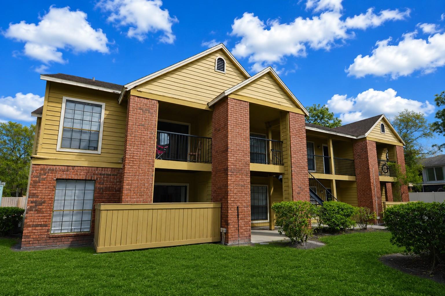 THE GRAND RESERVE CONDO - Residential Lease