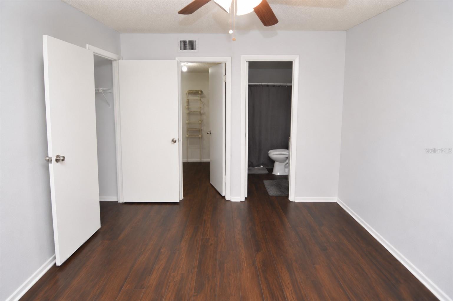 THE GRAND RESERVE CONDO - Residential Lease