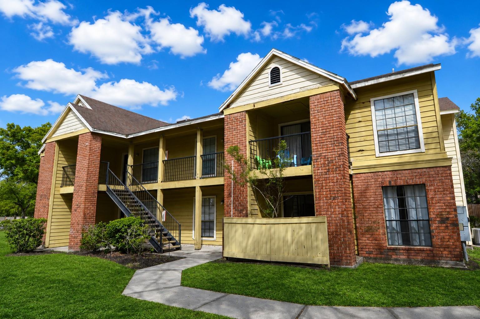 THE GRAND RESERVE CONDO - Residential Lease