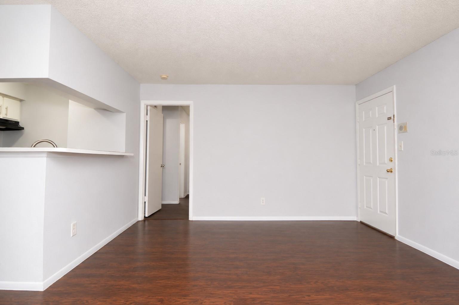 THE GRAND RESERVE CONDO - Residential Lease