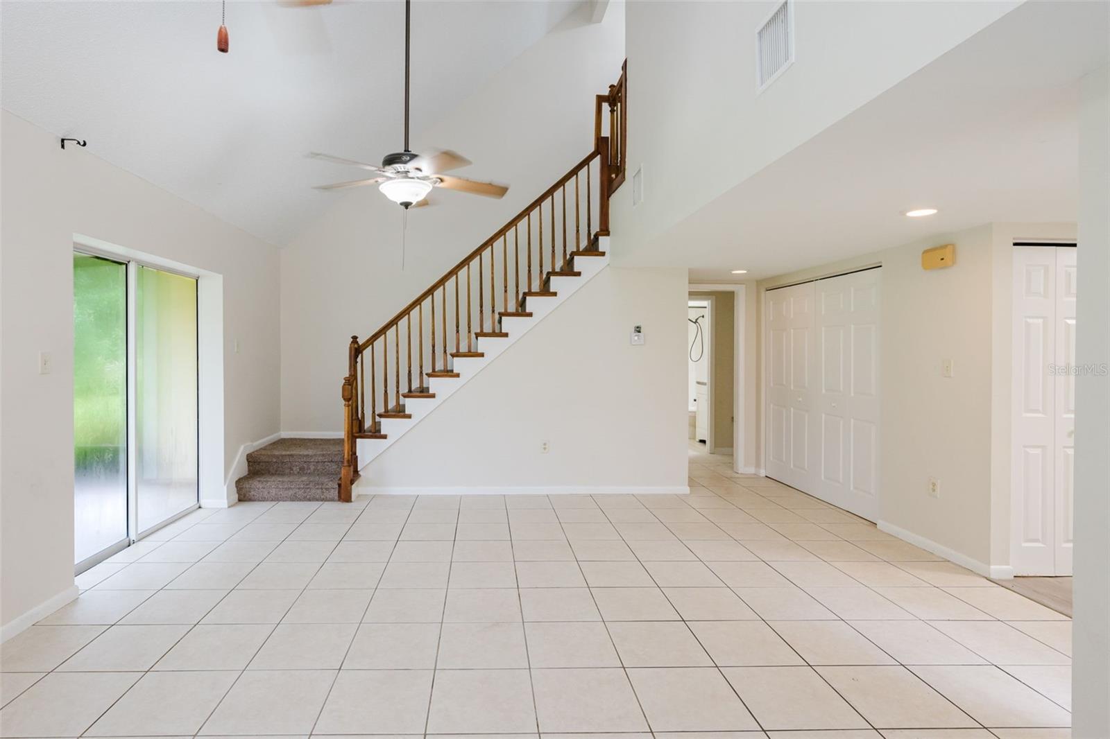 PINE GROVE CONDO AT BLOOMINGDALE - Residential