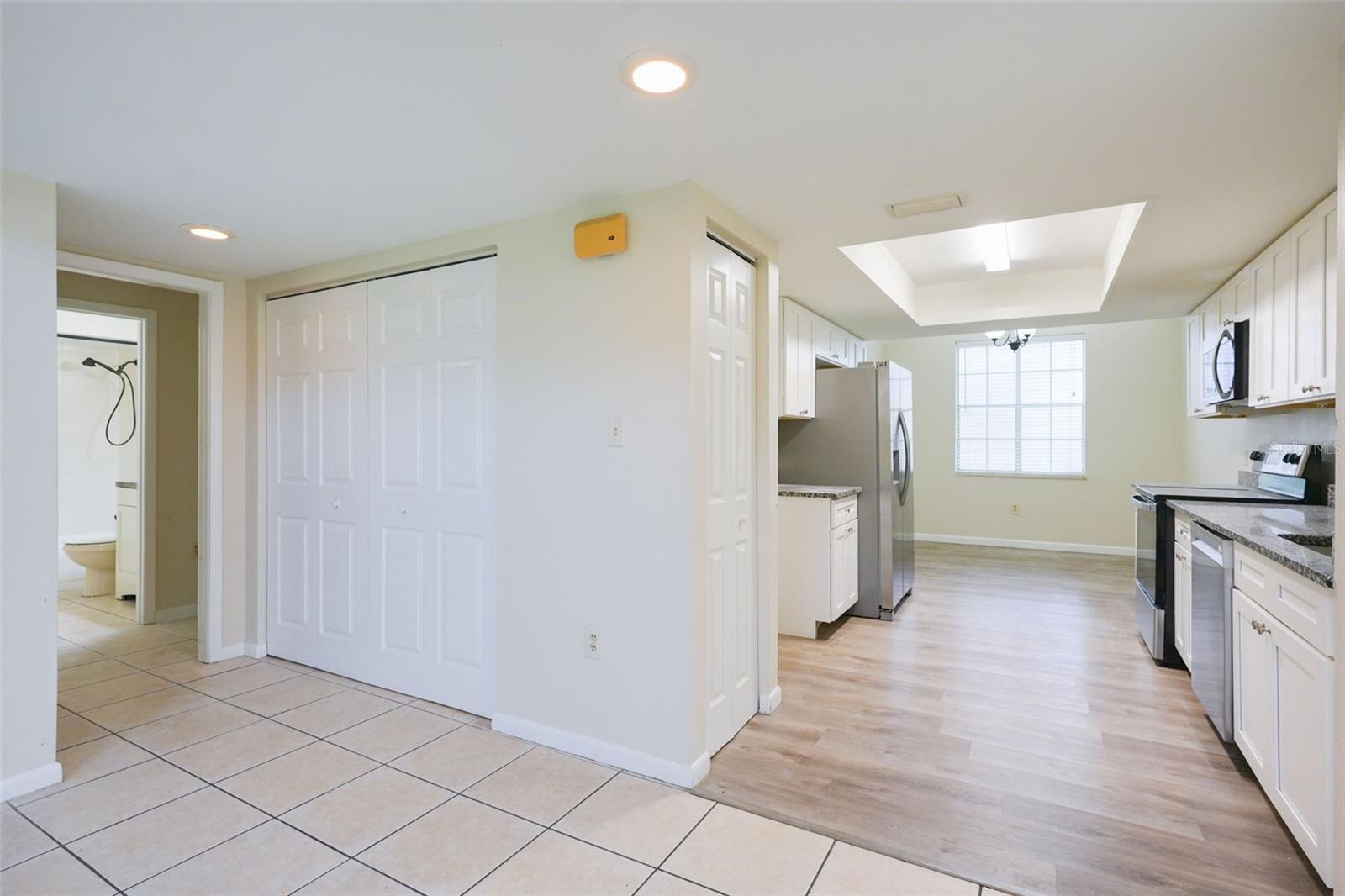 PINE GROVE CONDO AT BLOOMINGDALE - Residential