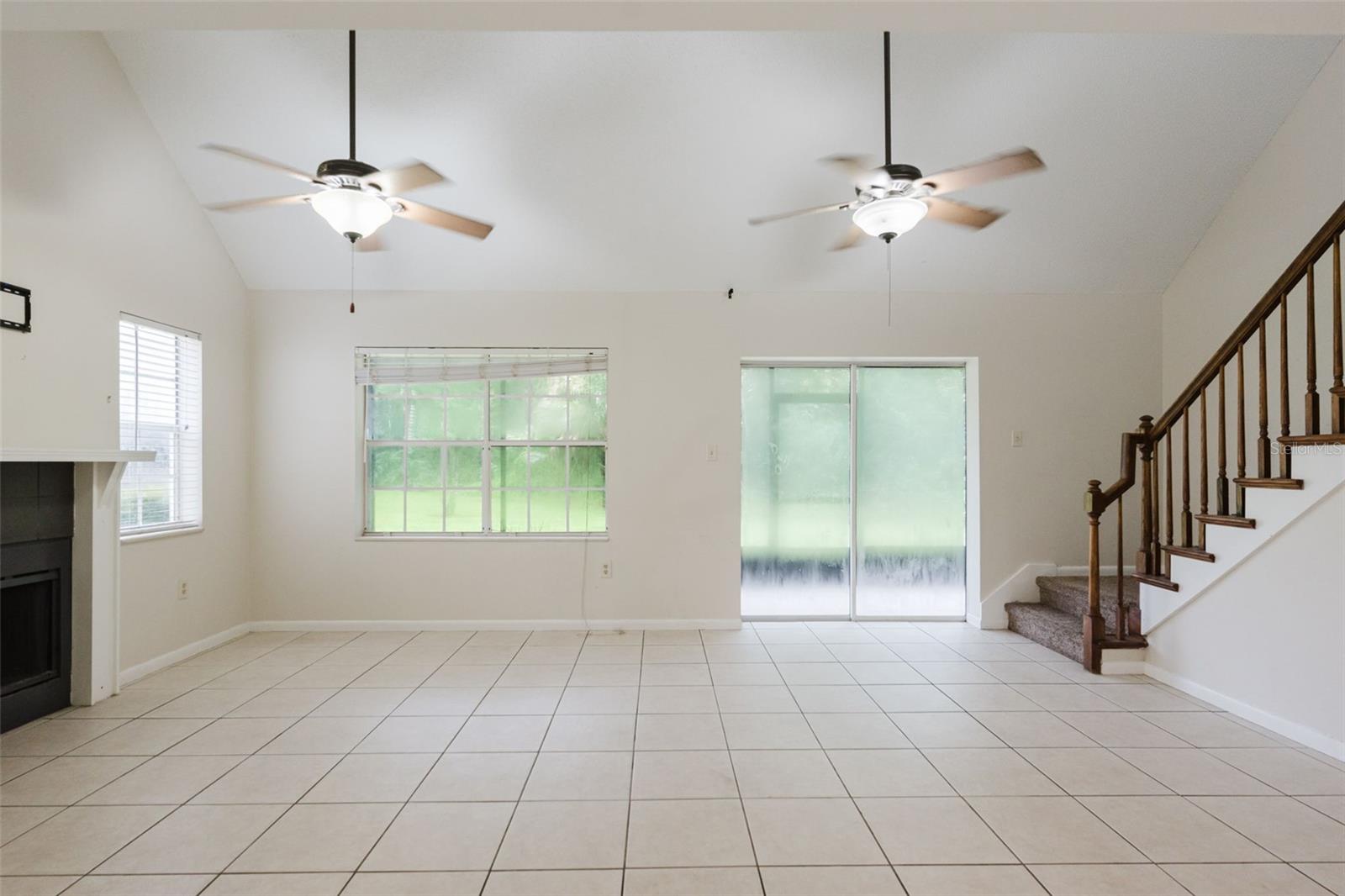 PINE GROVE CONDO AT BLOOMINGDALE - Residential