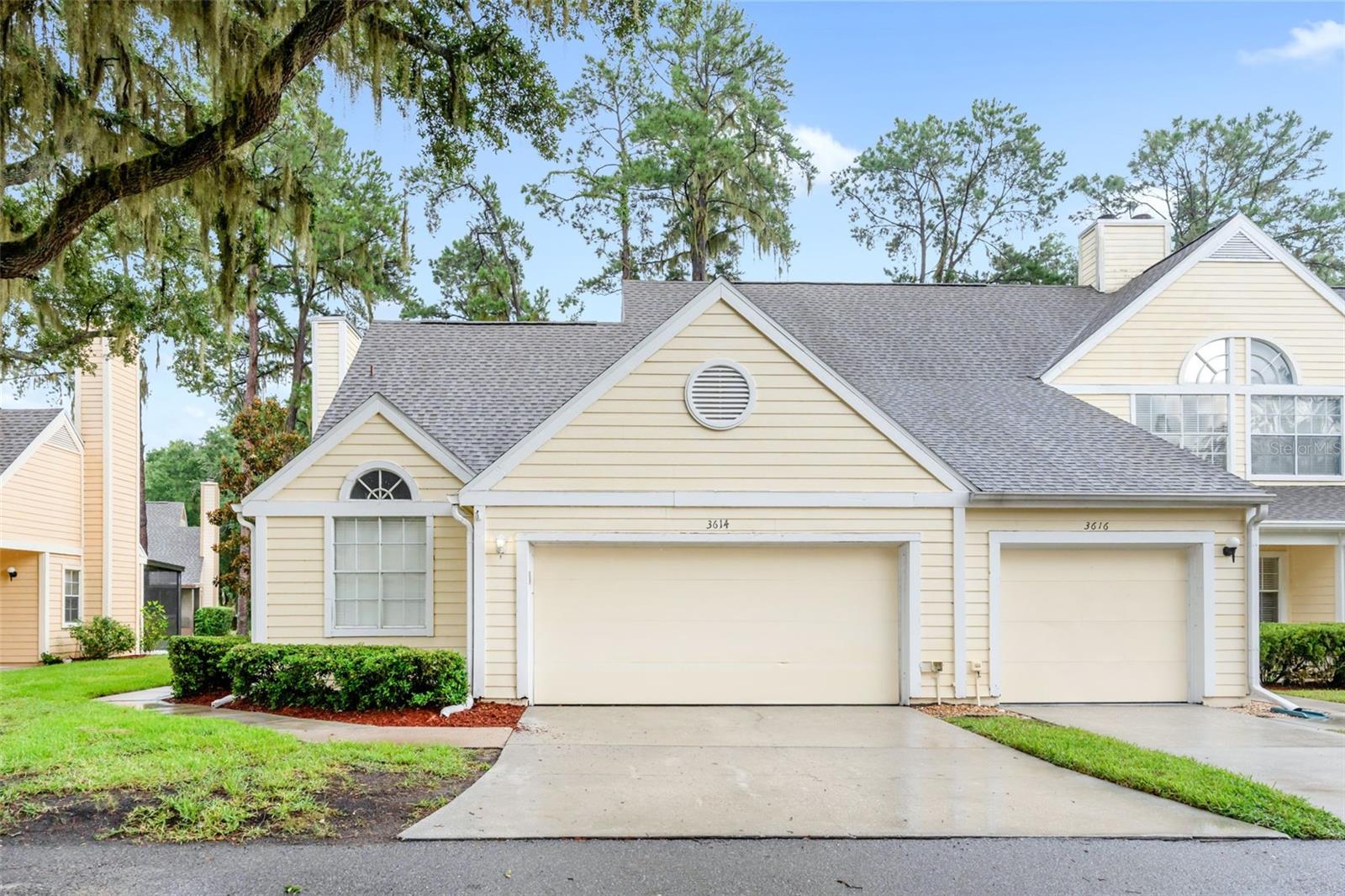 PINE GROVE CONDO AT BLOOMINGDALE - Residential