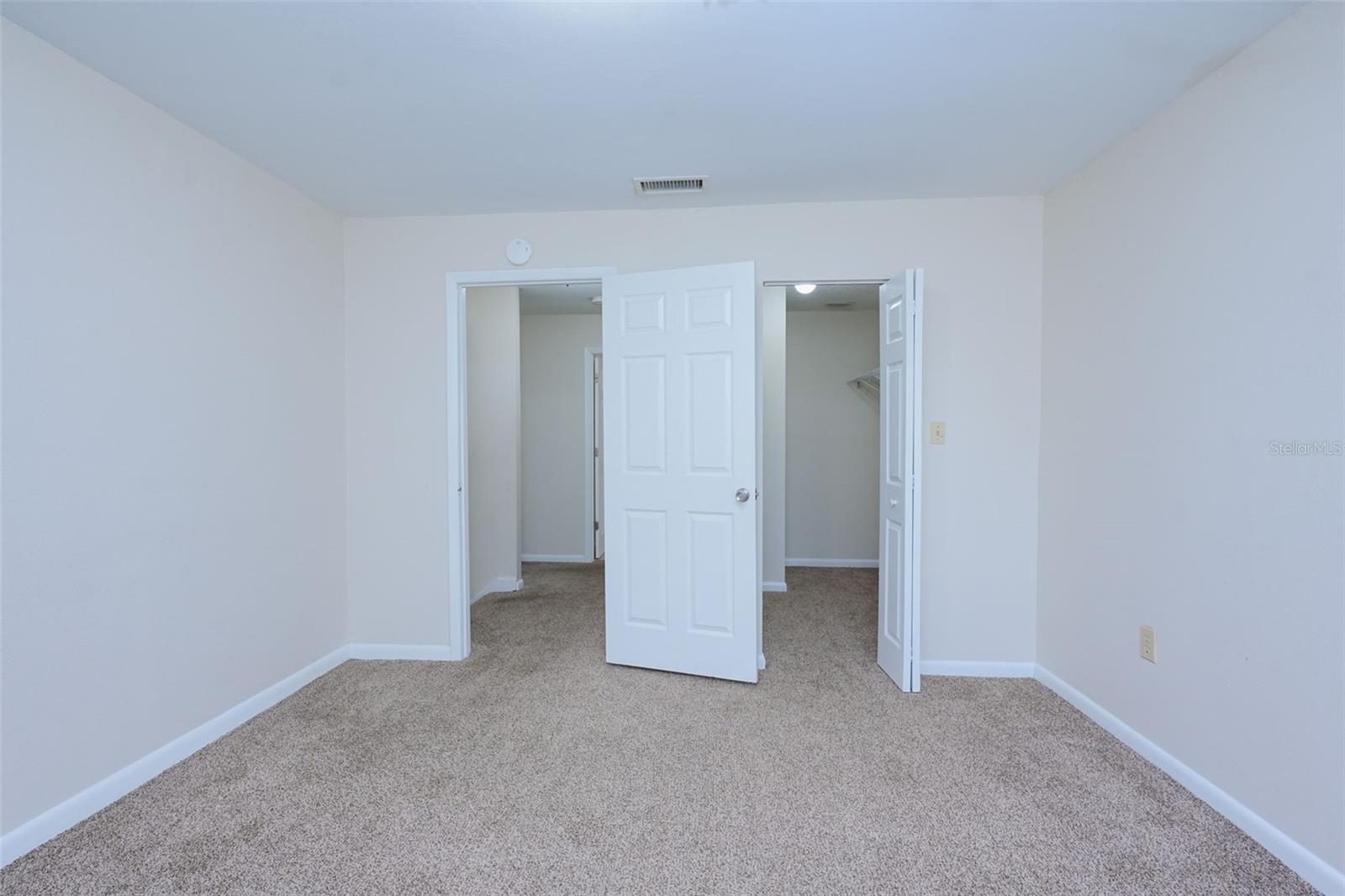 PINE GROVE CONDO AT BLOOMINGDALE - Residential
