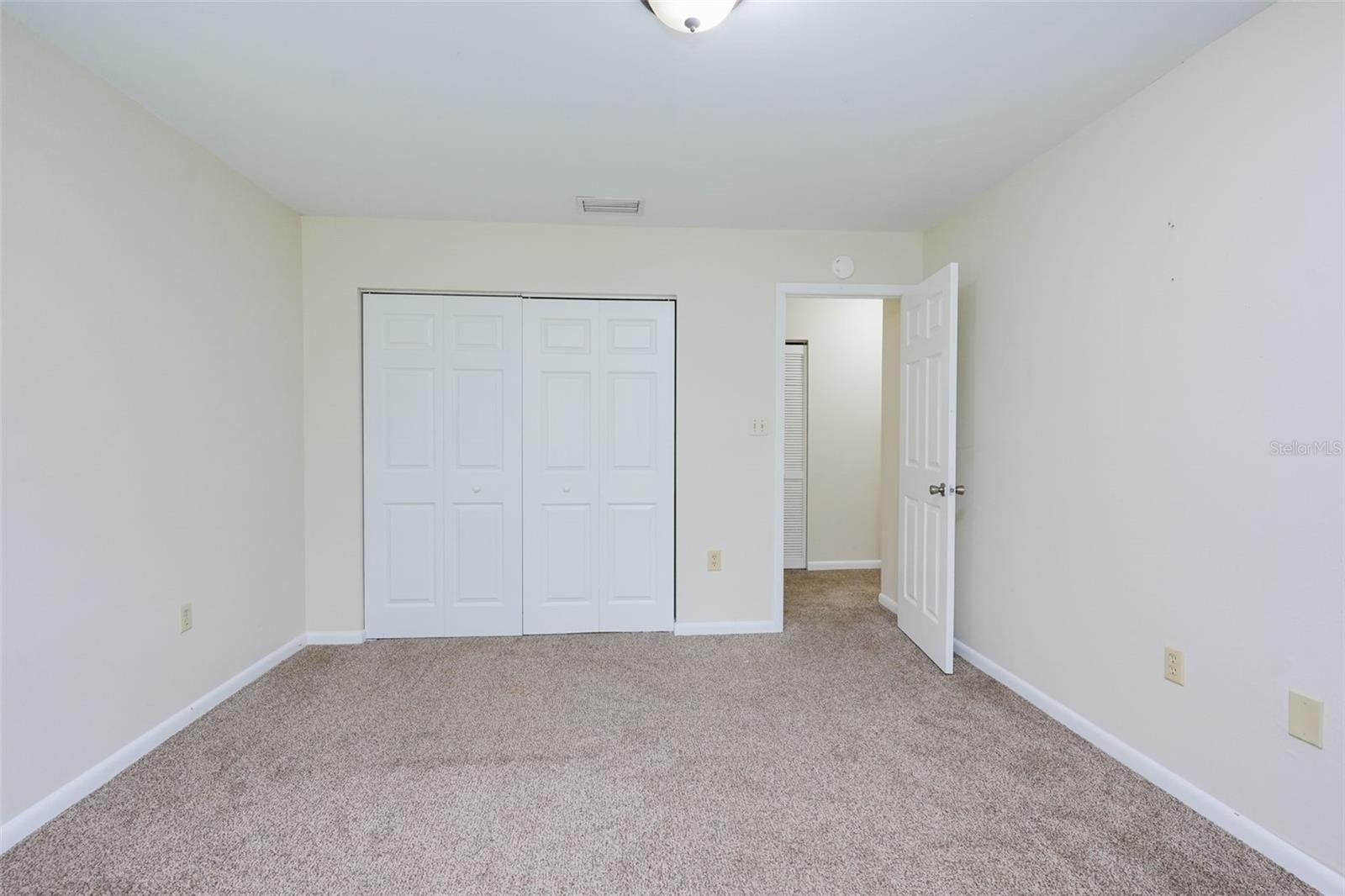 PINE GROVE CONDO AT BLOOMINGDALE - Residential