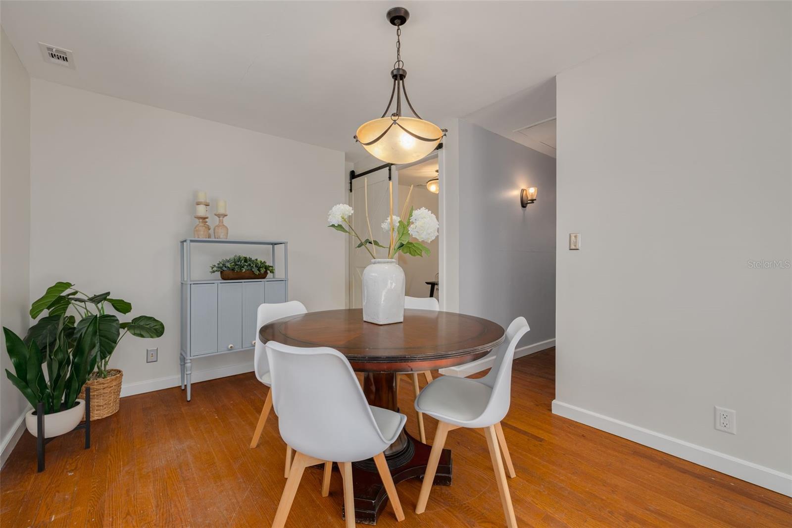 OAK HILL - Residential