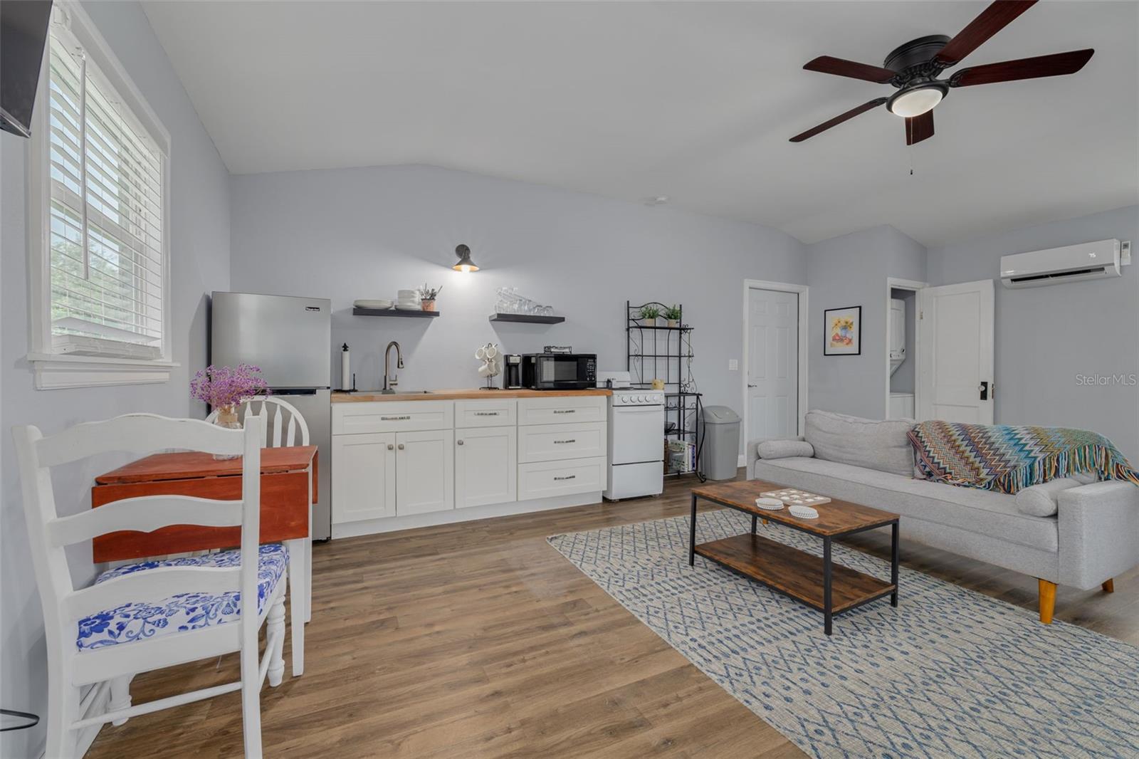 OAK HILL - Residential
