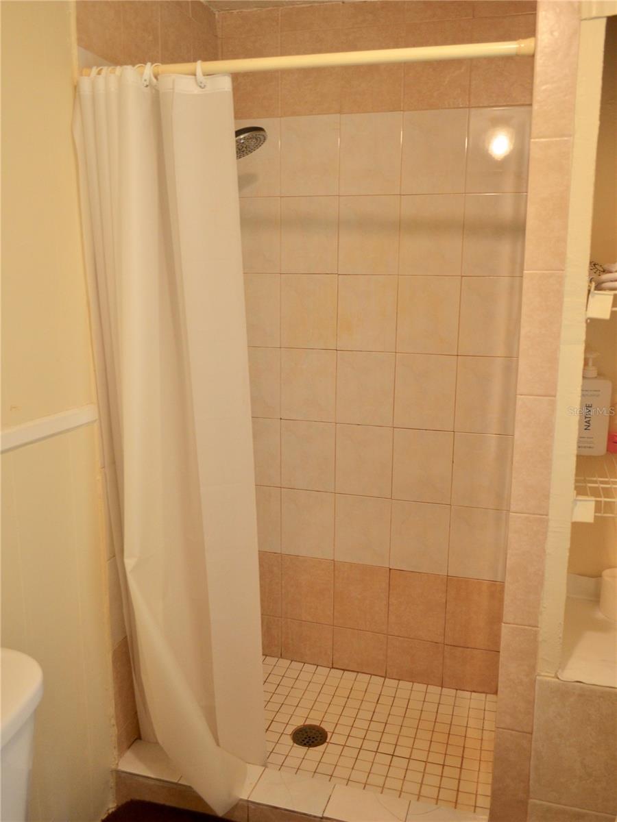 FOREST RDG #48-51 - Residential