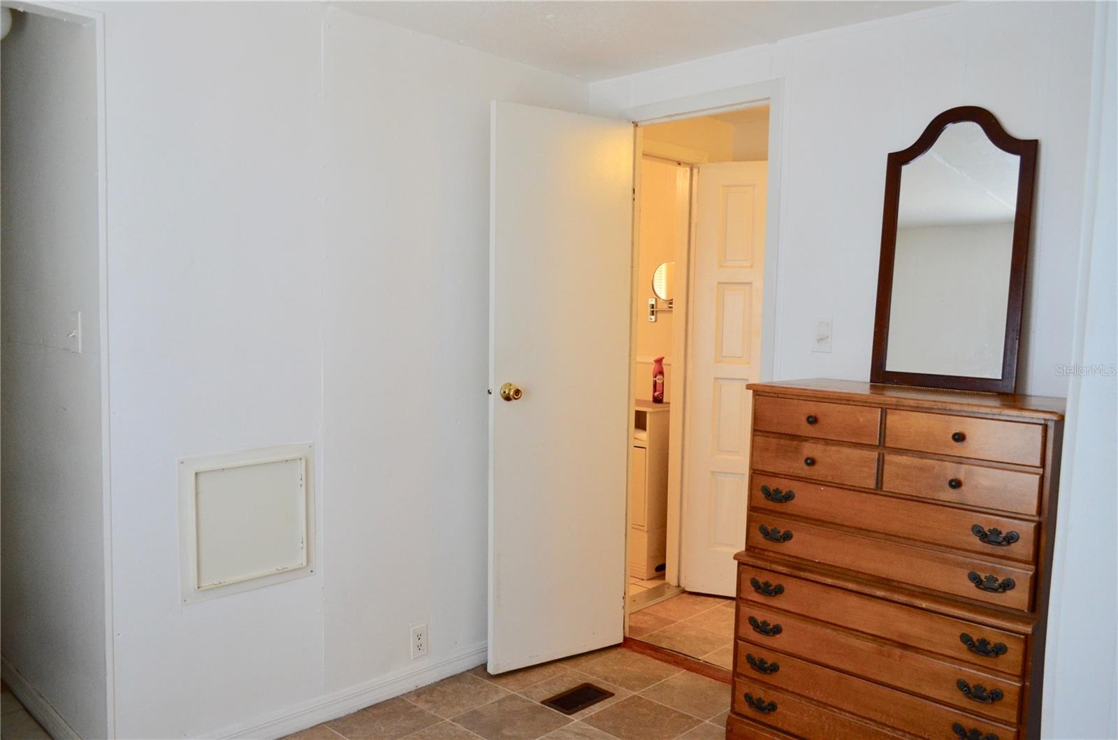 FOREST RDG #48-51 - Residential