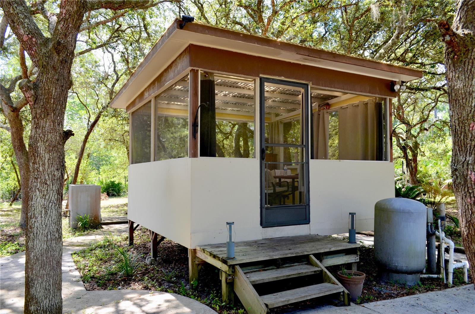FOREST RDG #48-51 - Residential