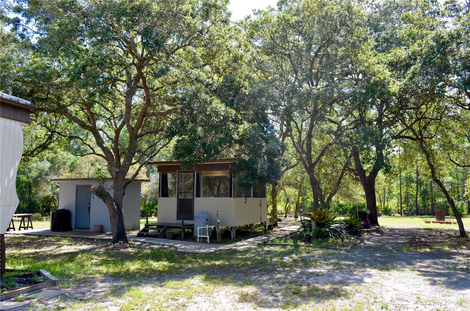 FOREST RDG #48-51 - Residential