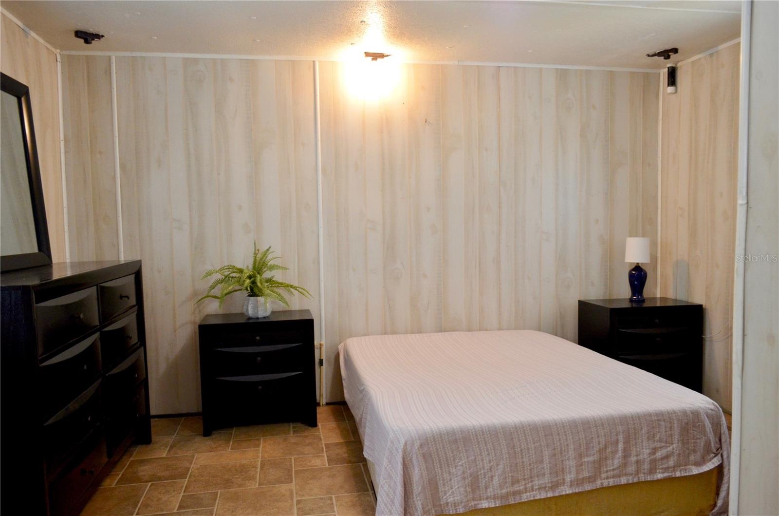 FOREST RDG #48-51 - Residential