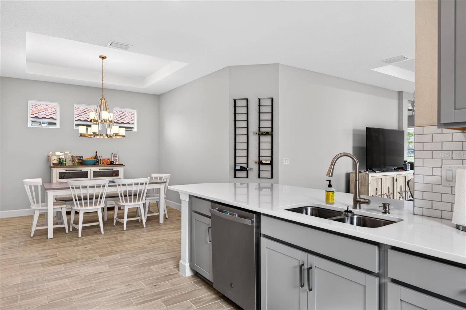 AZARIO ESPLANADE PH III SUBPH D - Residential