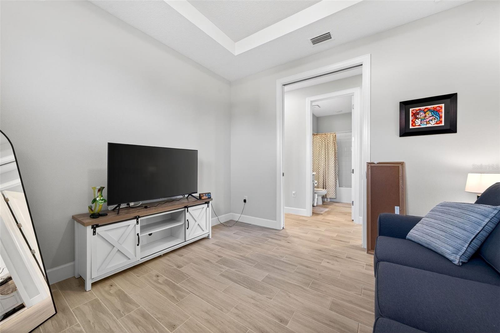 AZARIO ESPLANADE PH III SUBPH D - Residential