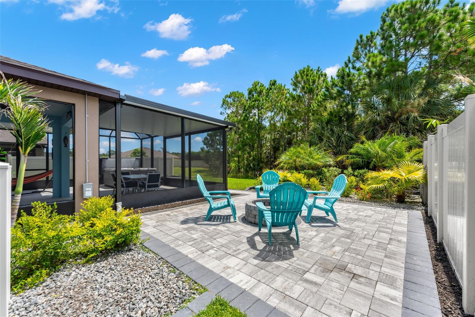 SAWGRASS LAKES THE WILLOWS - Residential