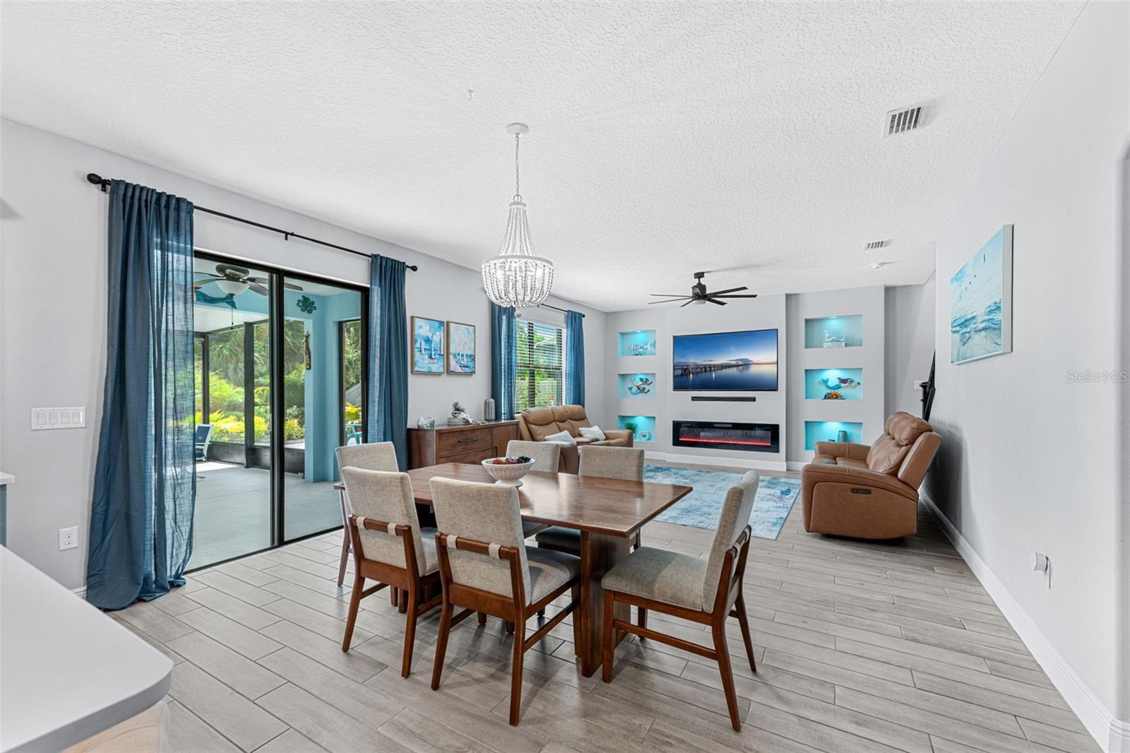 SAWGRASS LAKES THE WILLOWS - Residential