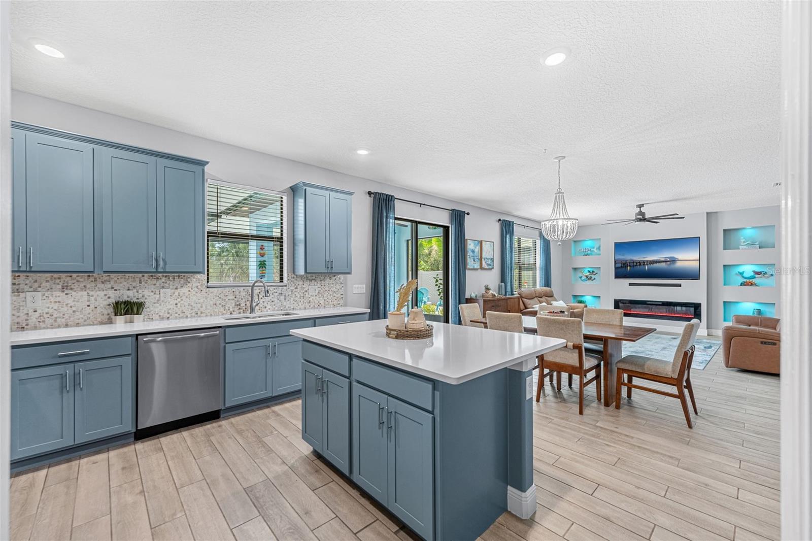 SAWGRASS LAKES THE WILLOWS - Residential