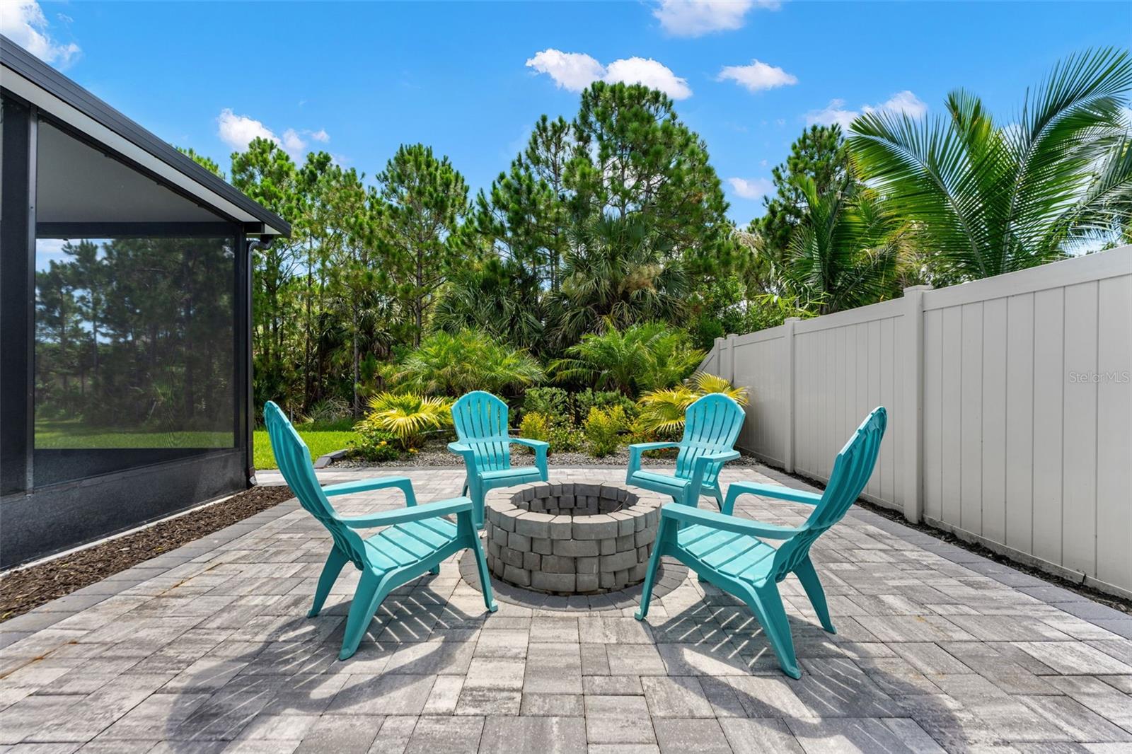 SAWGRASS LAKES THE WILLOWS - Residential