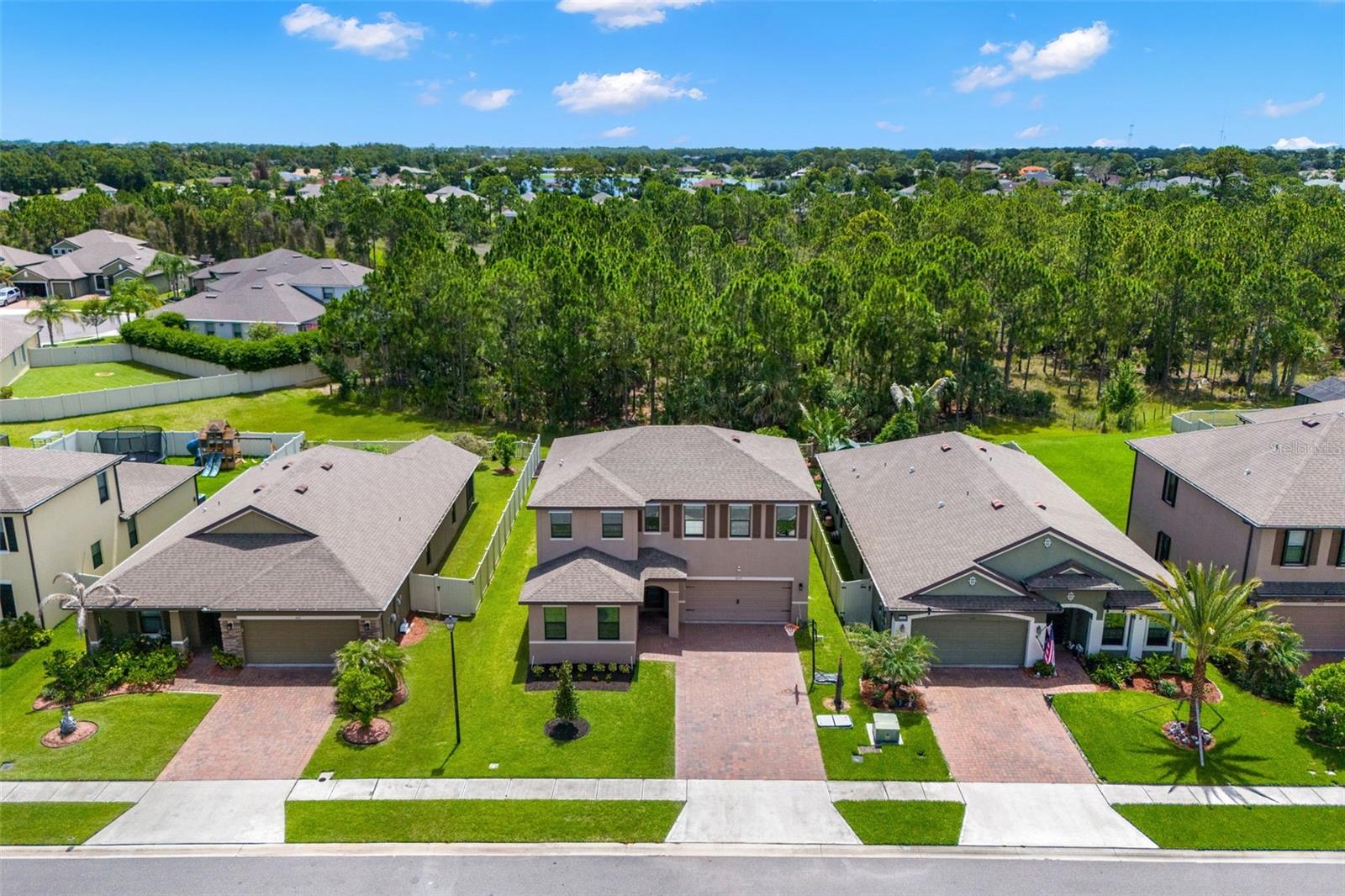SAWGRASS LAKES THE WILLOWS - Residential