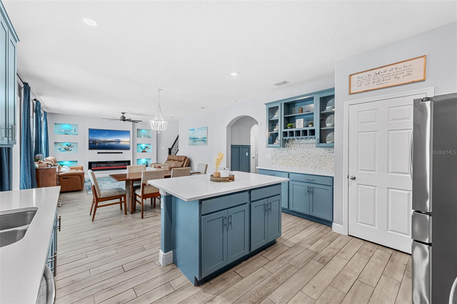 SAWGRASS LAKES THE WILLOWS - Residential