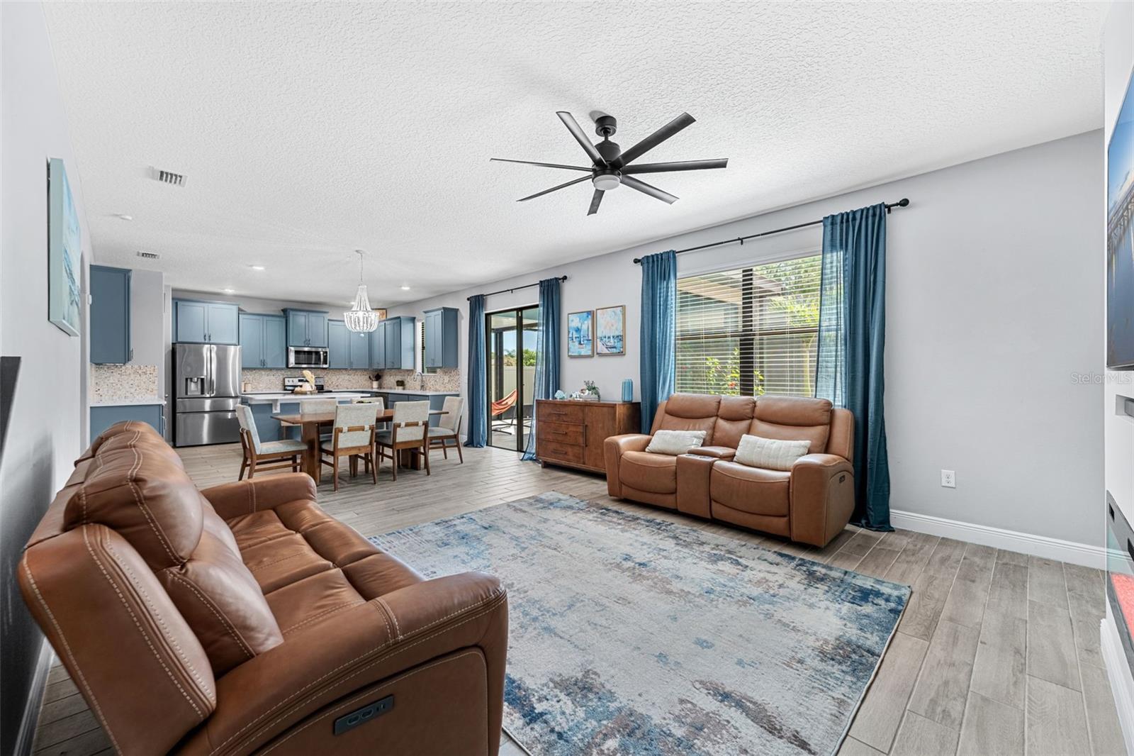 SAWGRASS LAKES THE WILLOWS - Residential