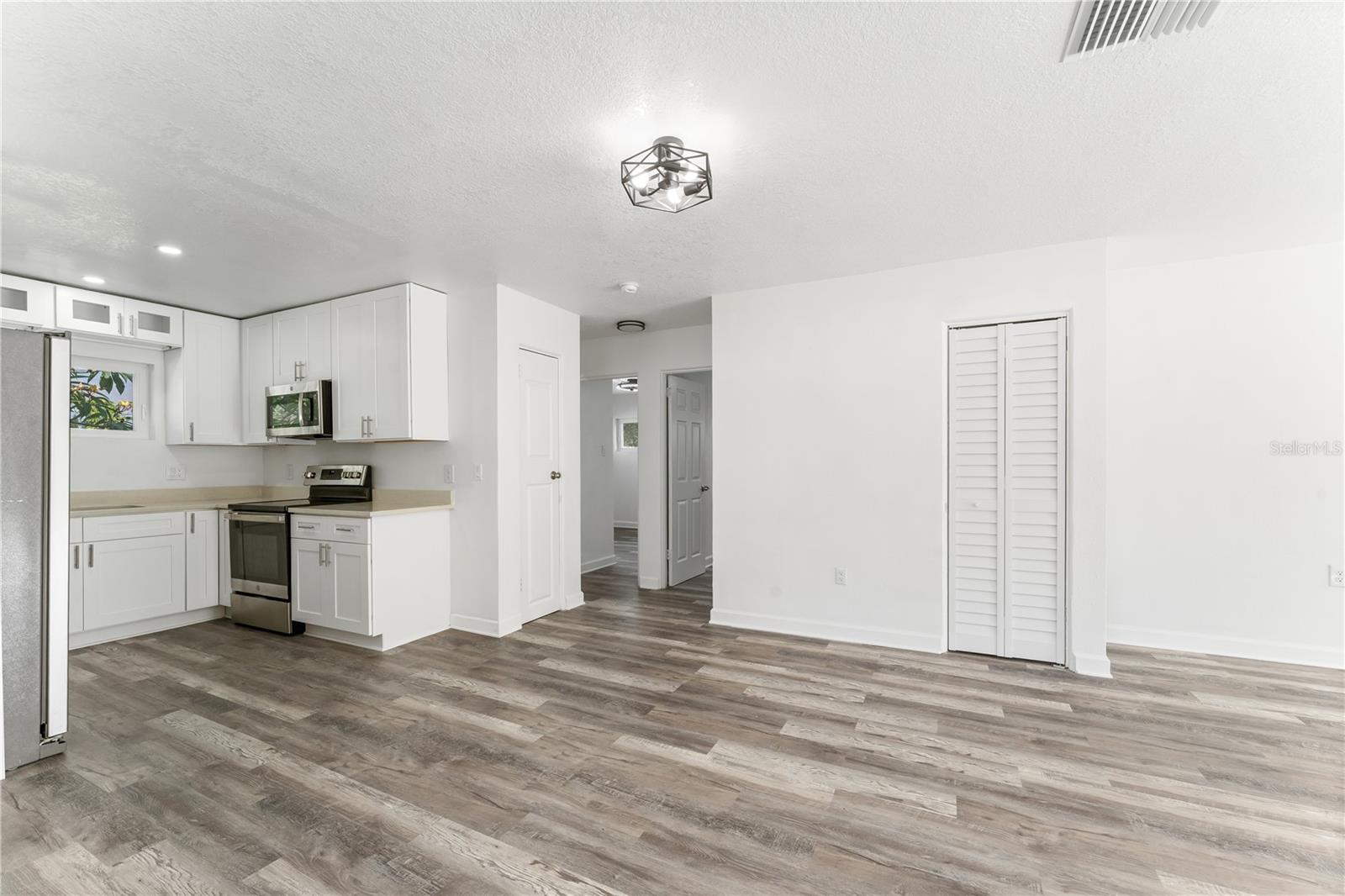 APOLLO BEACH UNIT ONE PT ONE - Residential