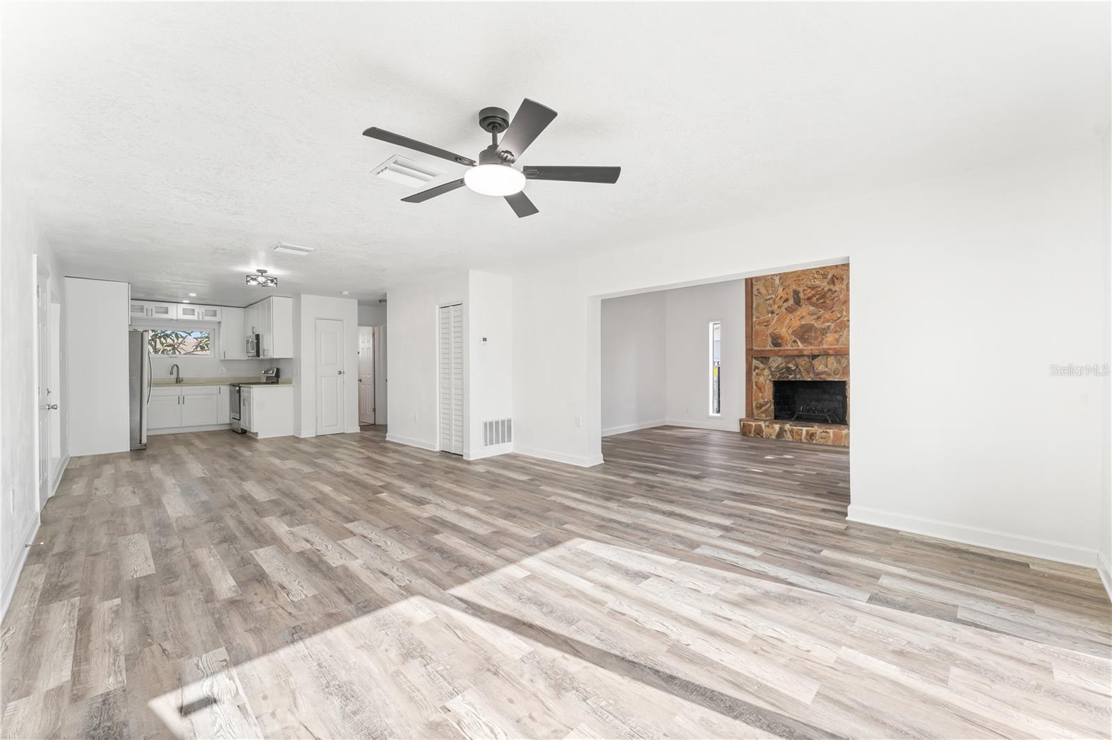 APOLLO BEACH UNIT ONE PT ONE - Residential