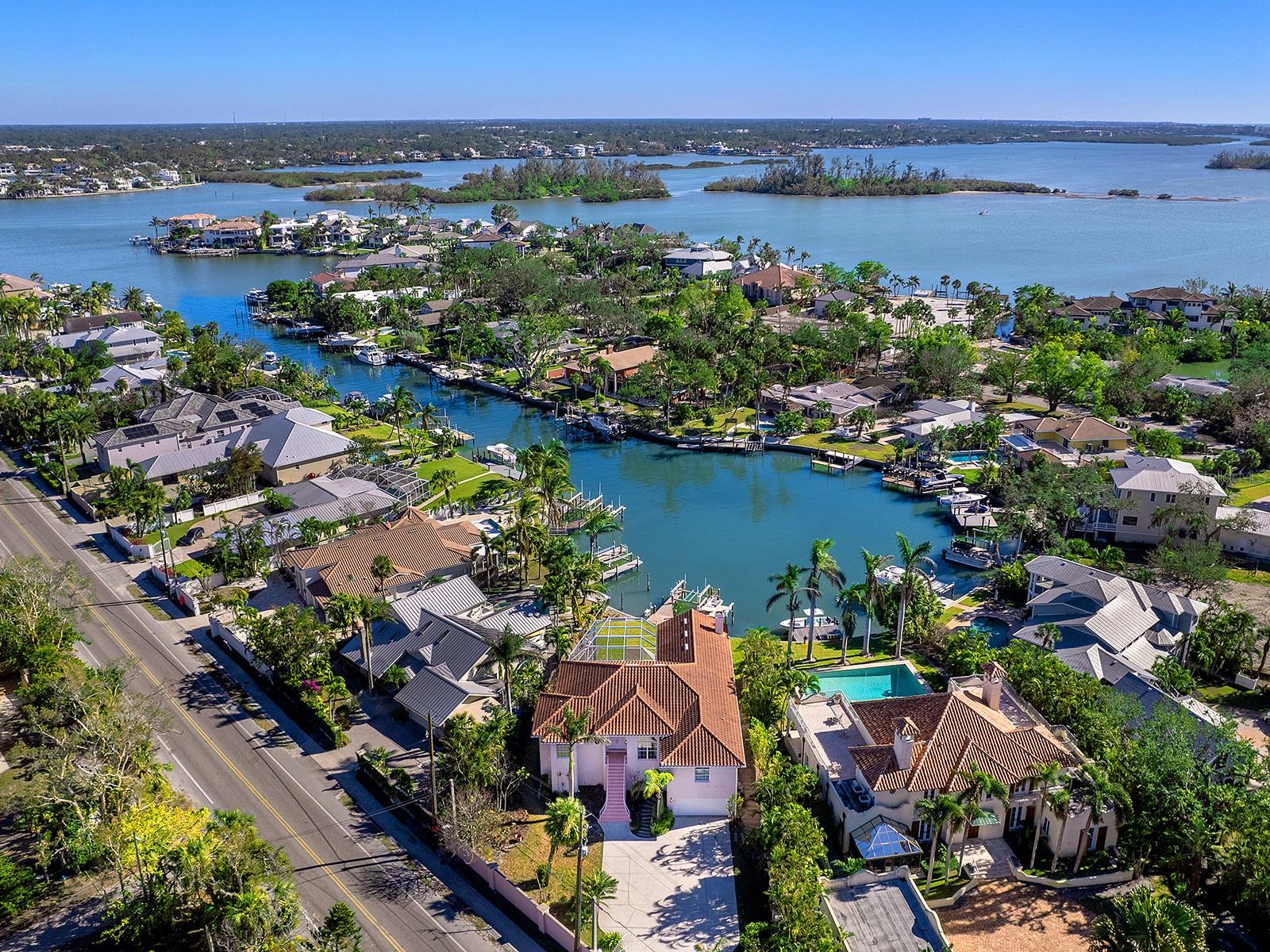 BAY ISLAND SHORES - Residential