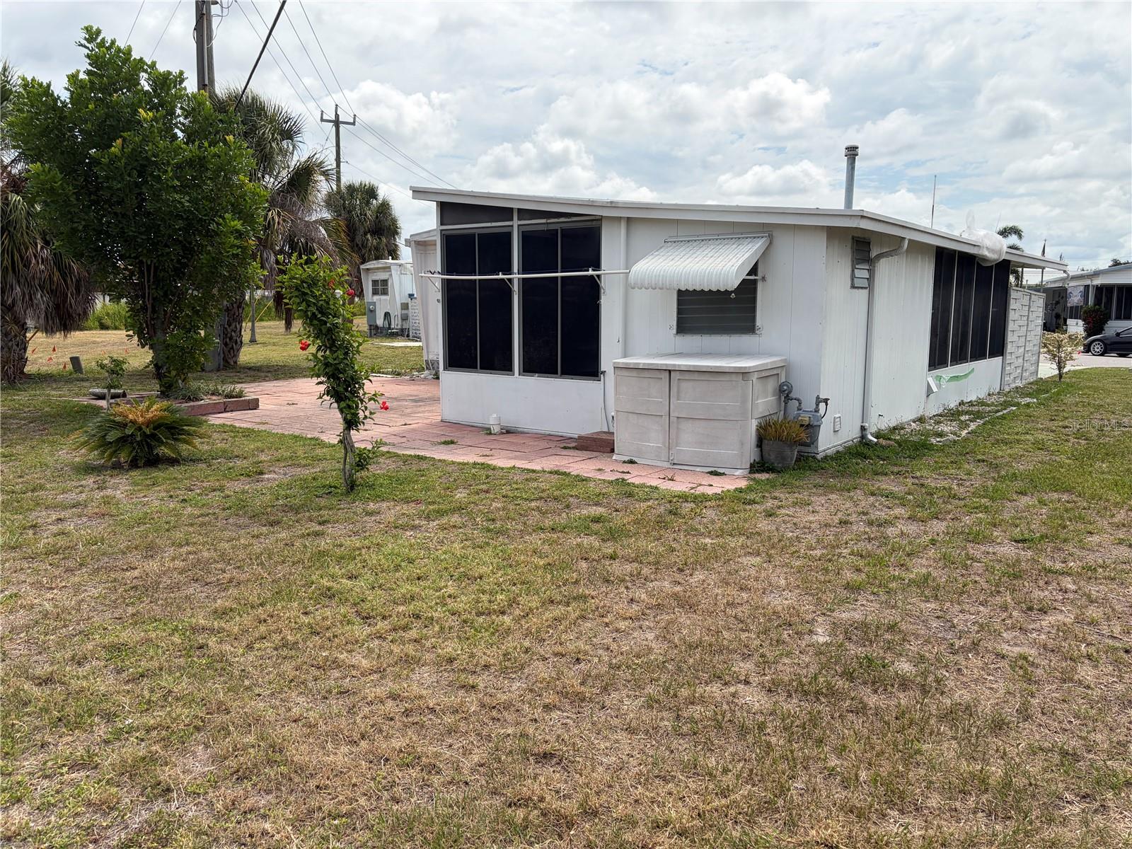 TRI-PAR ESTATES - Residential