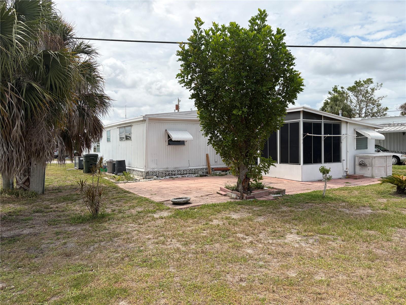 TRI-PAR ESTATES - Residential