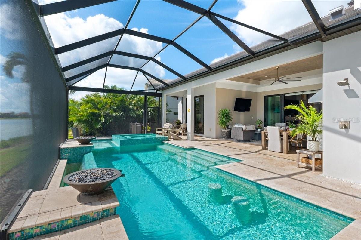 LAKEHOUSE COVE AT WATERSIDE - Residential