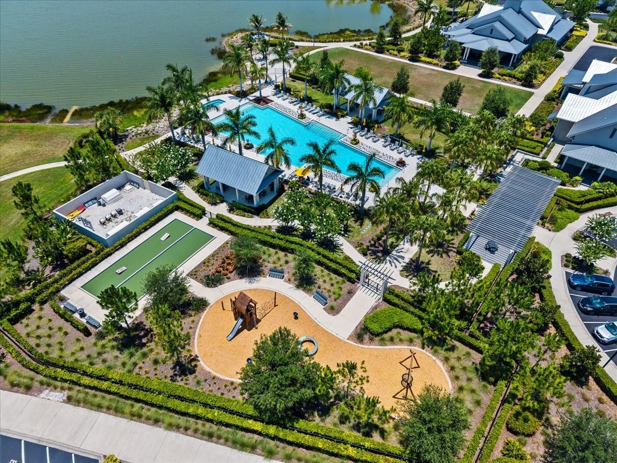 LAKEHOUSE COVE AT WATERSIDE - Residential