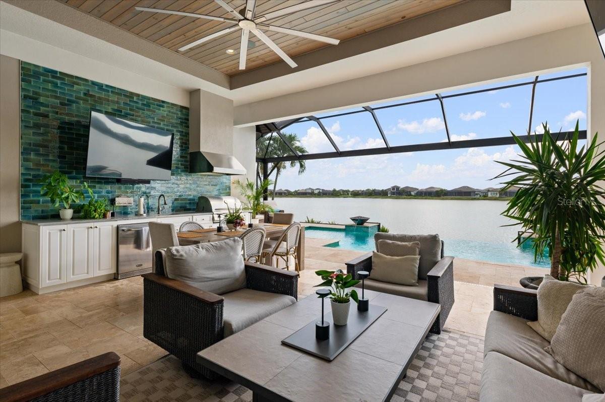 LAKEHOUSE COVE AT WATERSIDE - Residential
