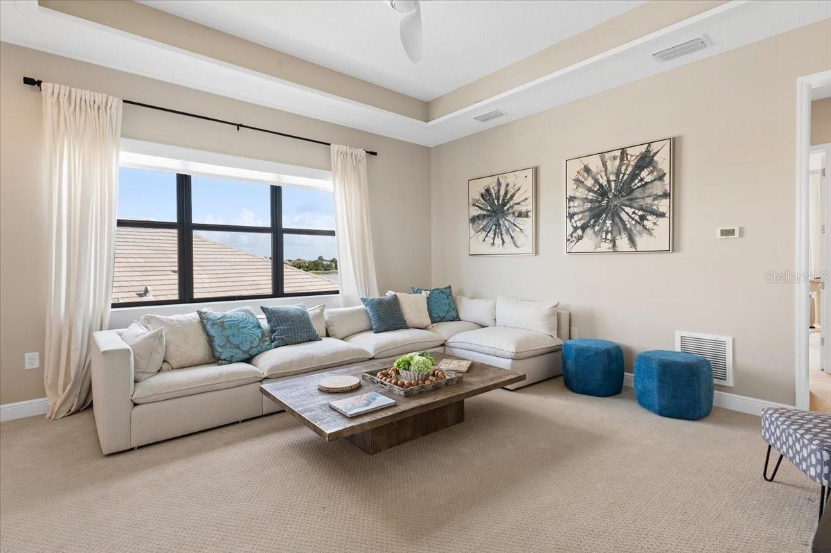 LAKEHOUSE COVE AT WATERSIDE - Residential