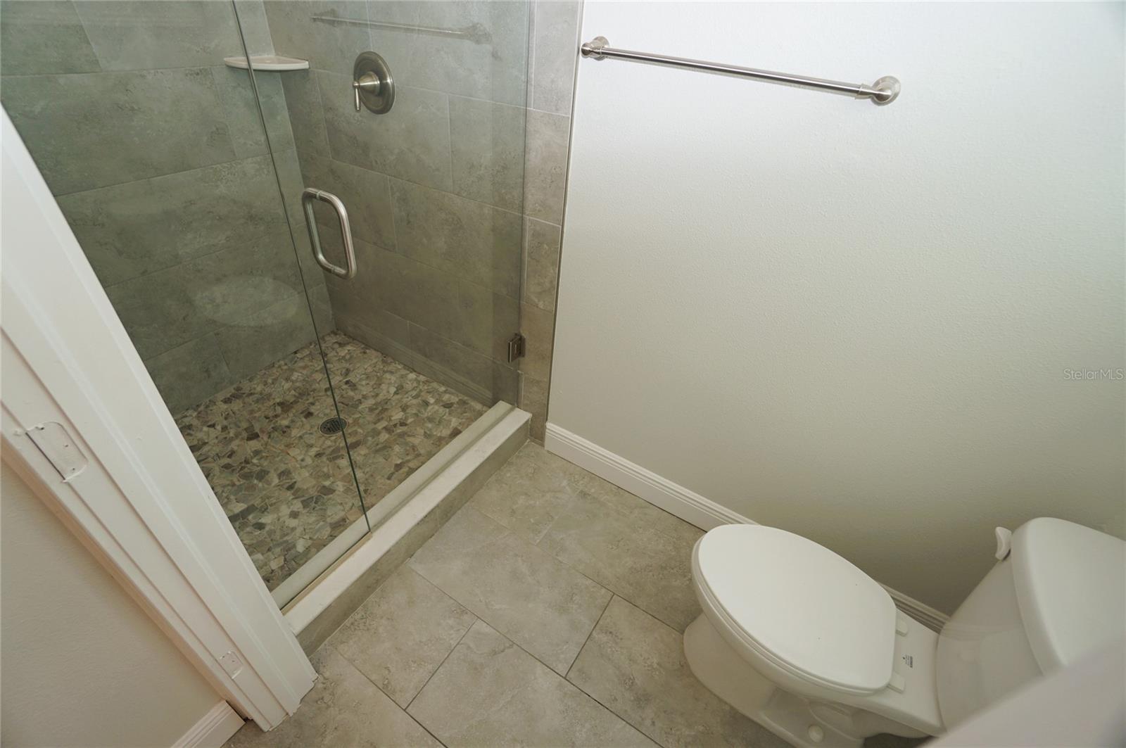 HUBERT GARDEN HOMES - Residential Lease