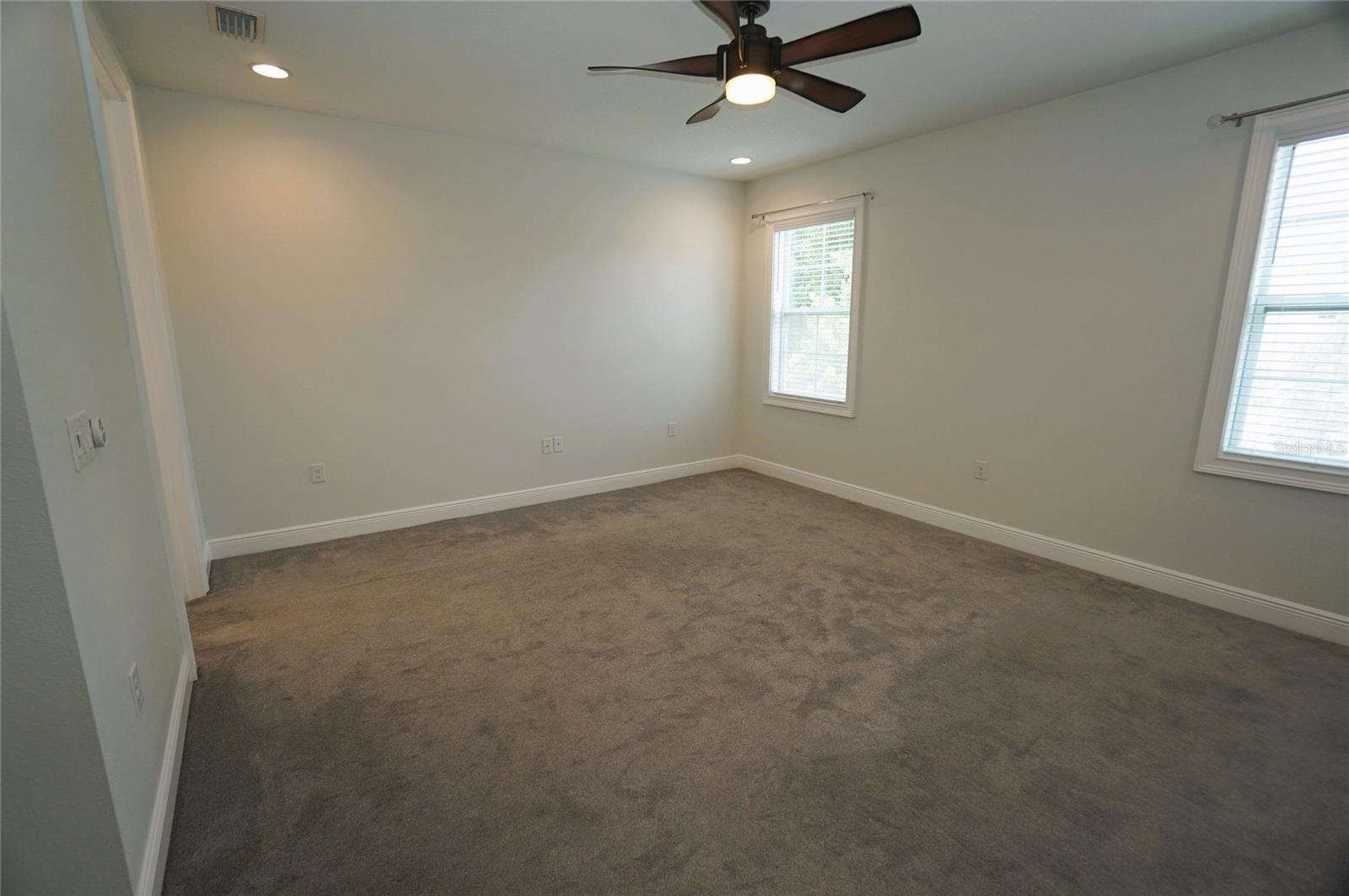 HUBERT GARDEN HOMES - Residential Lease