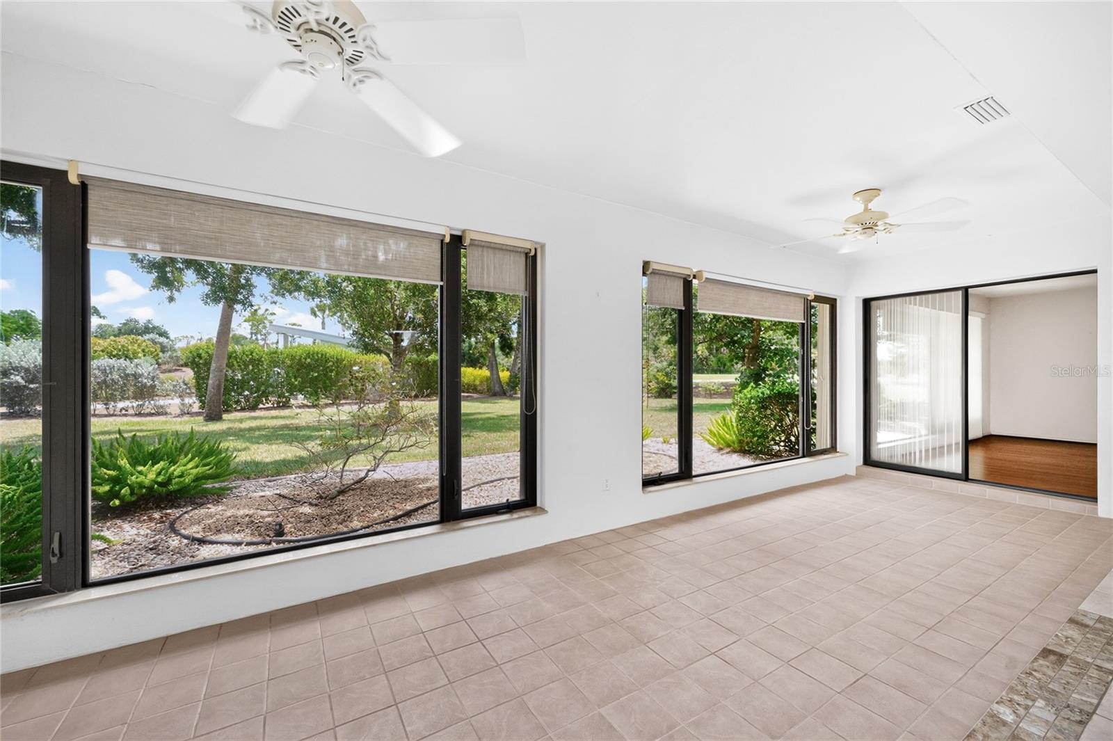 KINGSWAY GOLF VILLAS FIRST ADD - Residential
