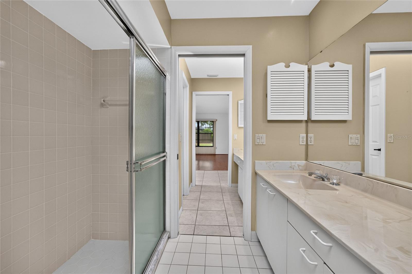 KINGSWAY GOLF VILLAS FIRST ADD - Residential
