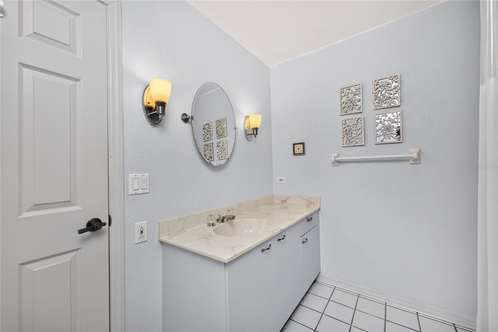 KINGSWAY GOLF VILLAS FIRST ADD - Residential