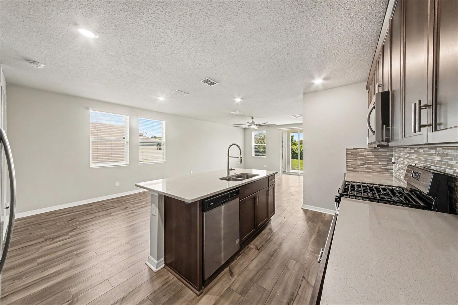 LAKE DENHAM ESTATES - Residential
