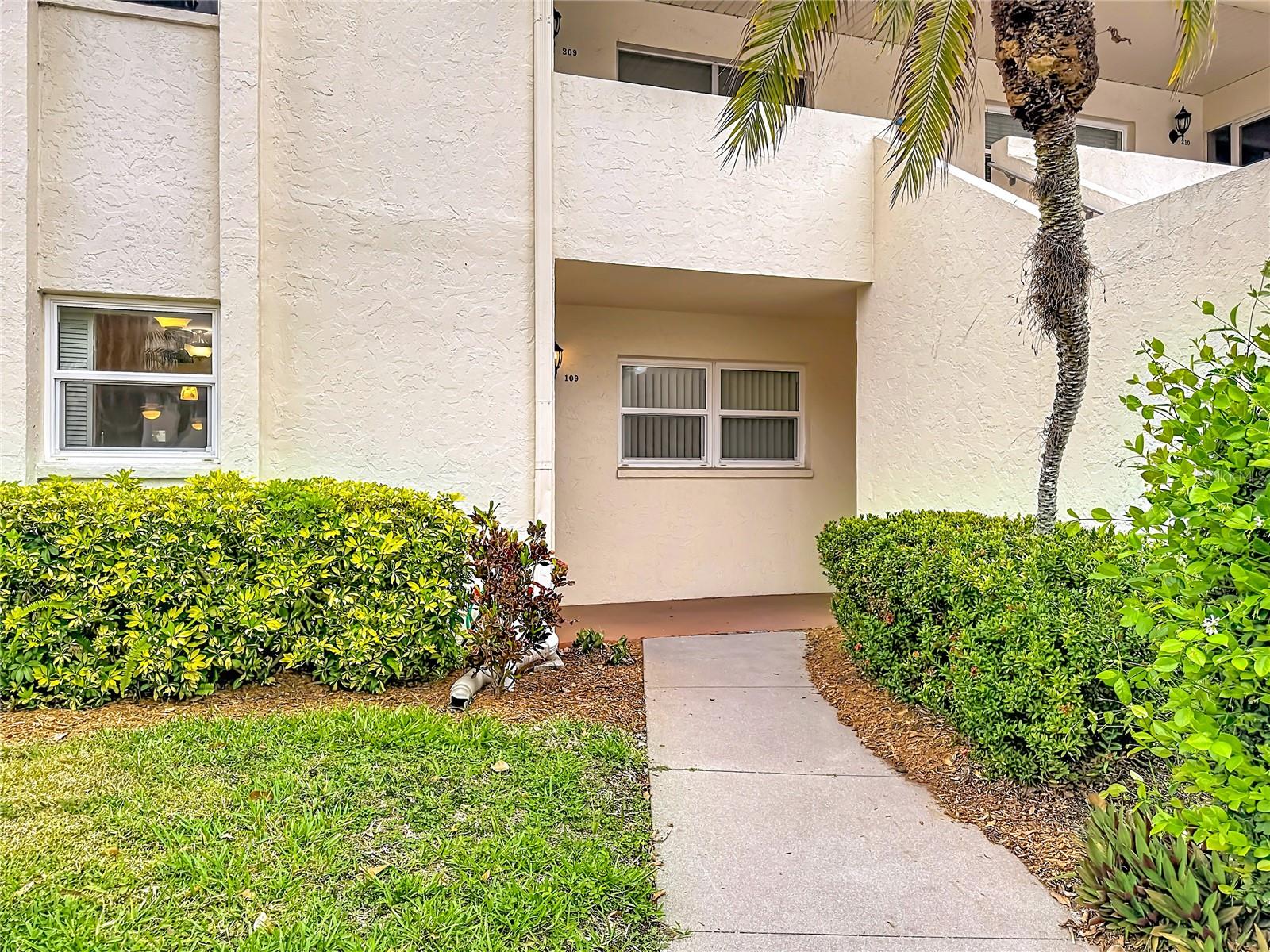 CAPRI WEST - Residential