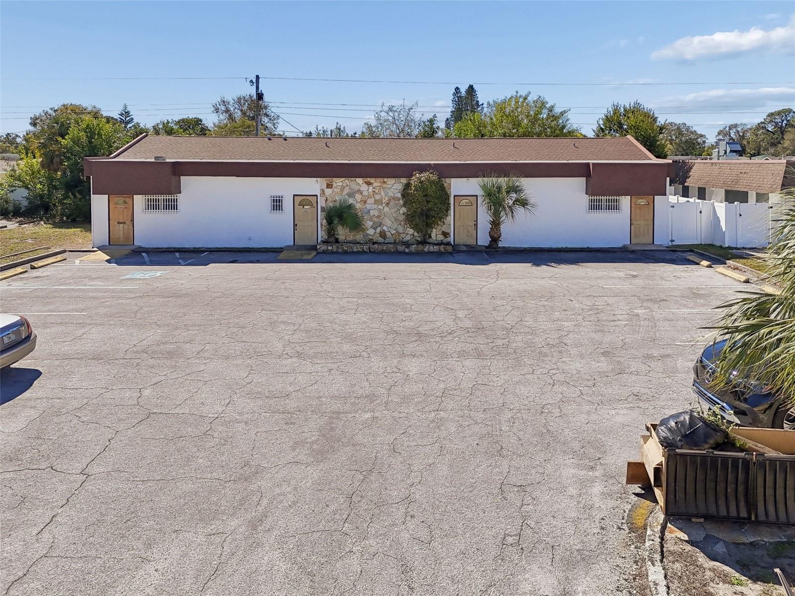 KORTSCHS WEDGEWOOD PARK TR A PT REP - Commercial Sale