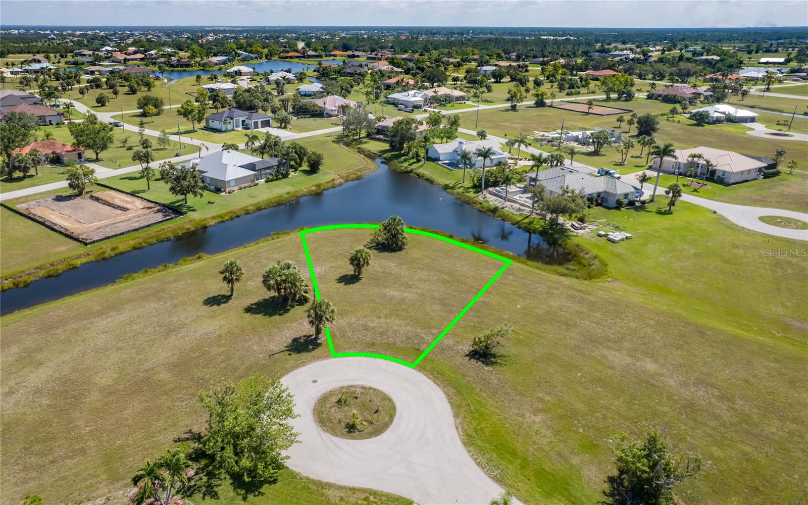 PUNTA GORDA ISLES SEC 21 - Land